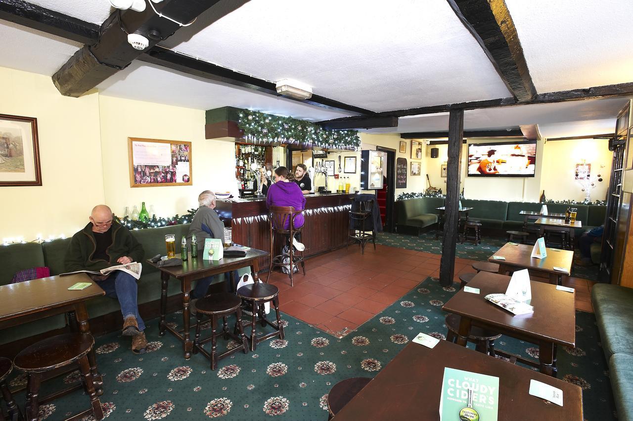 The Black Swan Inn Leominster Exterior foto
